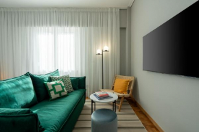 Syntagma Bliss: Athens Hub